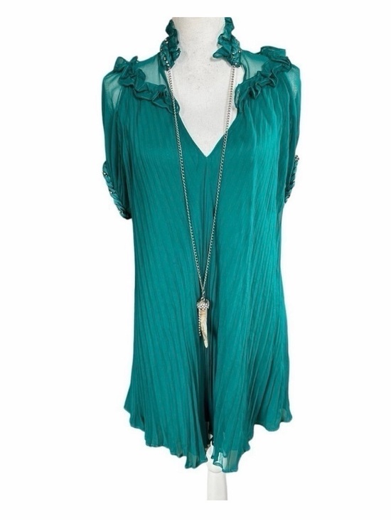 Meghan LA Dresses & Skirts - Meghan Los Angelas silk pleated mini dress size XXS